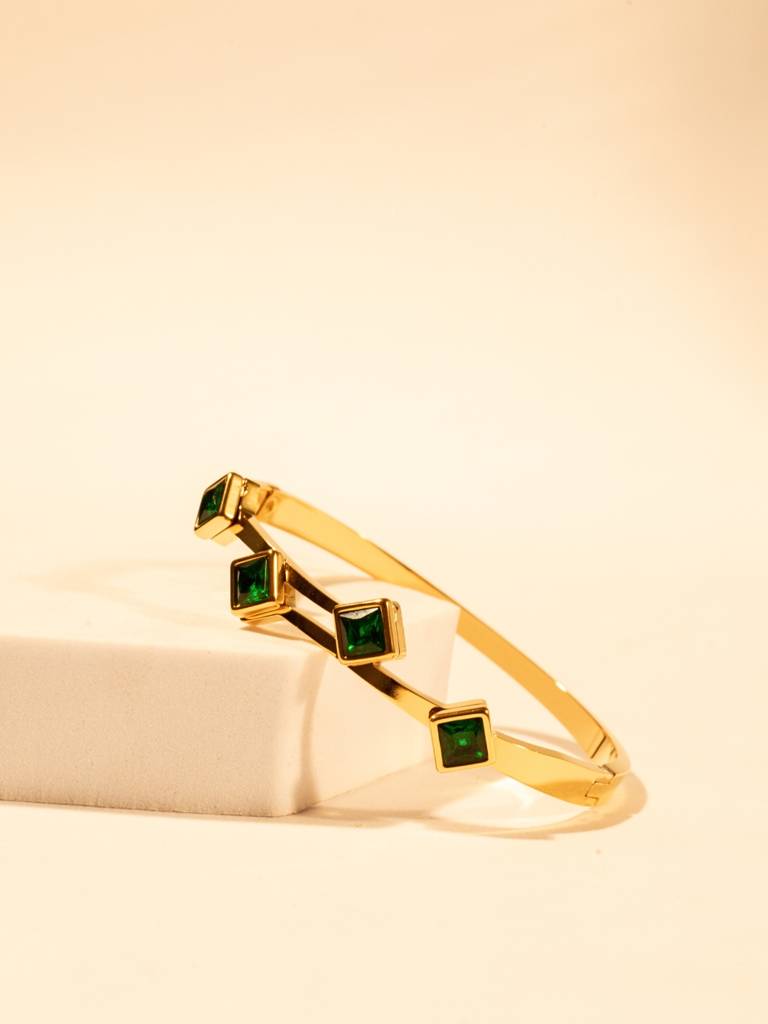 Green Stone Zigzag Bracelet 14Kt Gold Plated Stainless Steel With Green Cz Stones