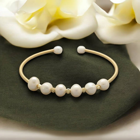 Rumi Pearl Bracelet For Women (Adjustable)