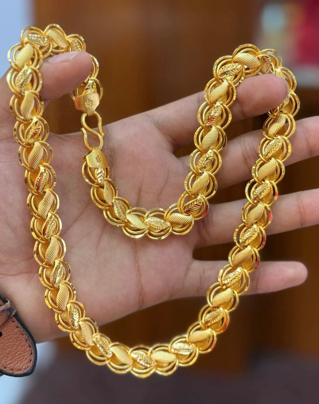 High-Quality chain with Premium Golden Coating