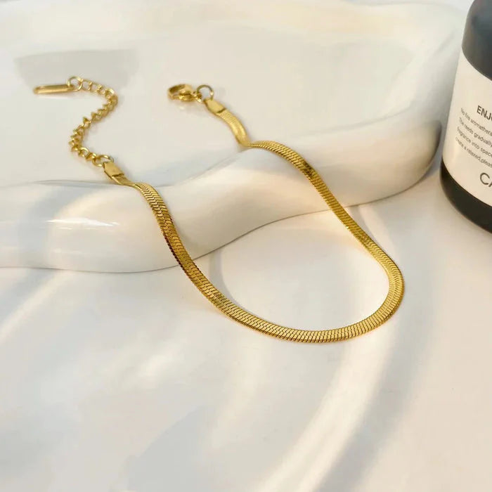 (BUY 1 GET 1 FREE) Snake Anklet ( FREE ZIRCON RING)